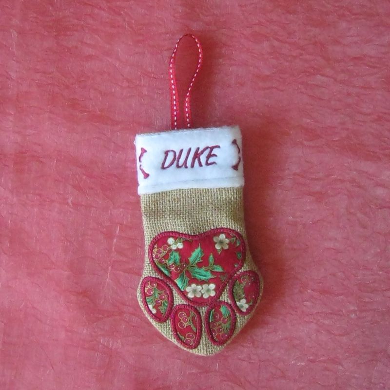 EWV087  ITH Puppy Paw Stockings
