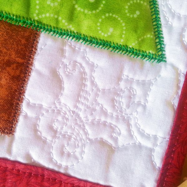 EWV164 ITH Christmas Tree Mini Quilt