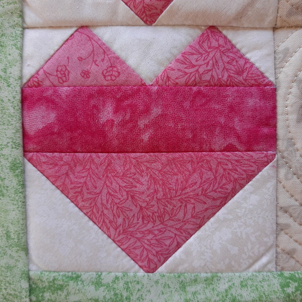 EWV183 Infinite Love Mini Quilt