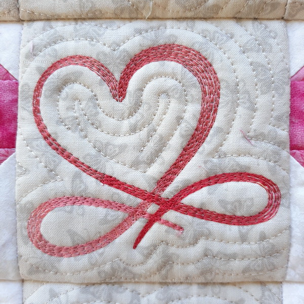 EWV183 Infinite Love Mini Quilt