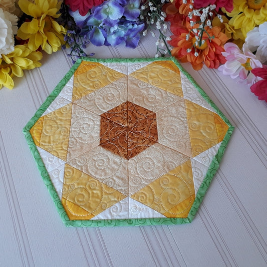 EWV212  Sunflower Hexagon Quilt