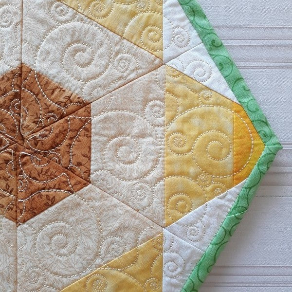 EWV212 Sunflower Hexagon Quilt