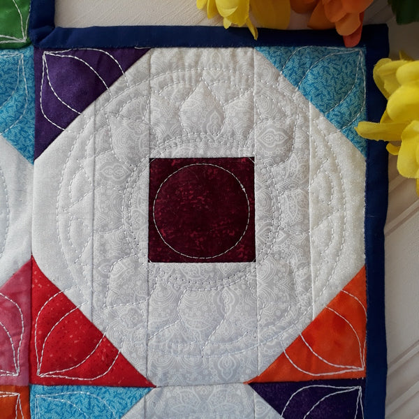 EWV216 Summer Gems Table Runner