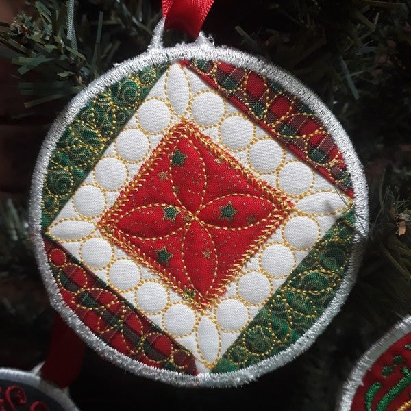 EWV249 Quilted Christmas Ornaments ITH