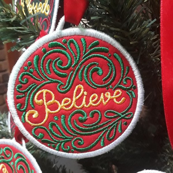 EWV249 Quilted Christmas Ornaments ITH