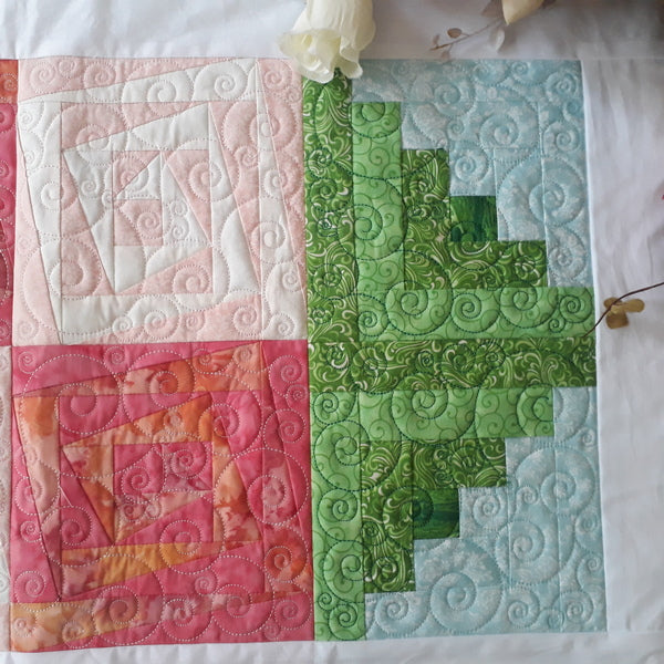 EWV252 Rose Bouquet Table Runner