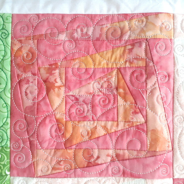 EWV252 Rose Bouquet Table Runner