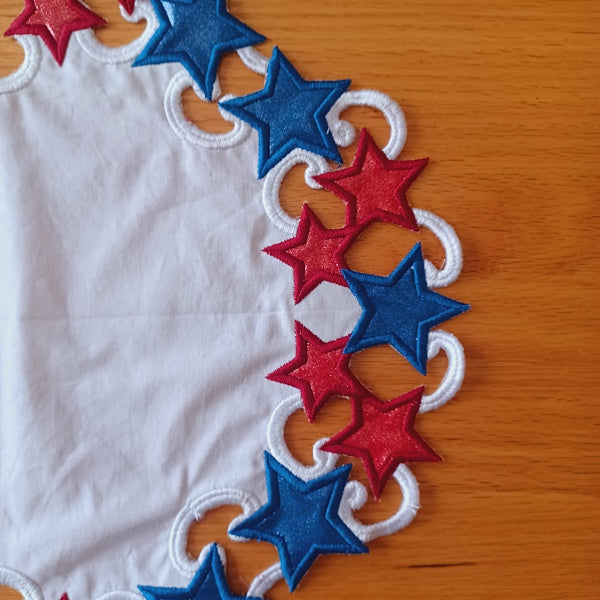 EWV267 4th Table Topper