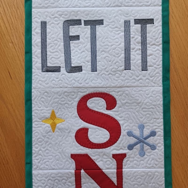 EWV303 Let It Snow Hanger