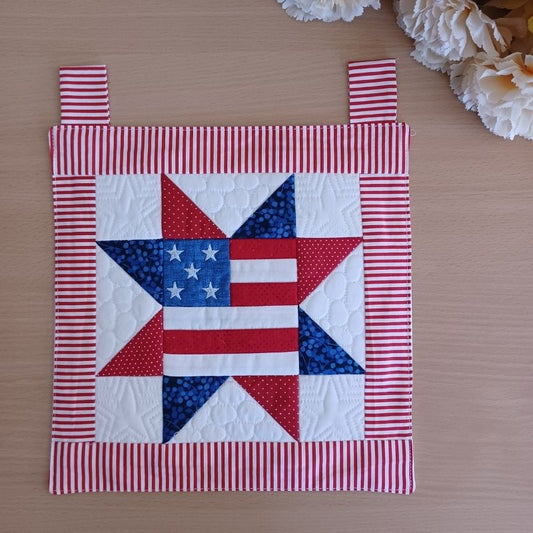 Patriotic Mini Hanger