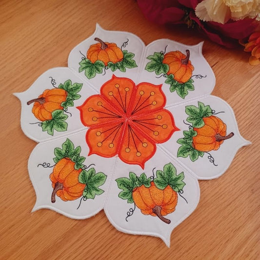 Autumn Pumpkin Table Topper