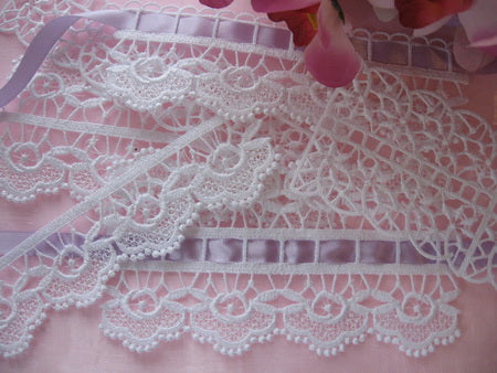 BES264 - FSL Antique Lace Edgings9