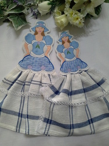 EW047 - Crinoline Lady Towel Topper 3