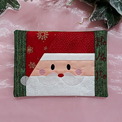 EW093 - ITH Santa Mug Rugs