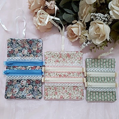 EW108 - ITH Easy Stitch Clear Vinyl Purses 4