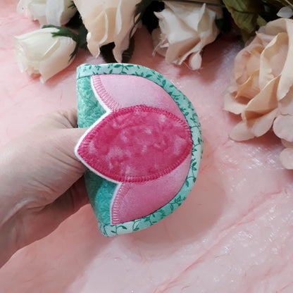 EW215 - Quilted Tulip Finger Pot Holder