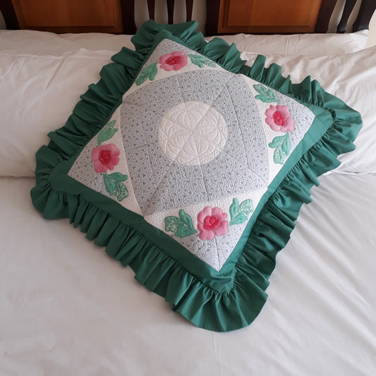 EW220  Rose Quilt