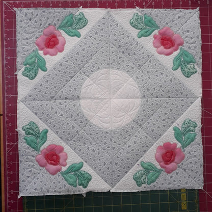 EW220  Rose Quilt