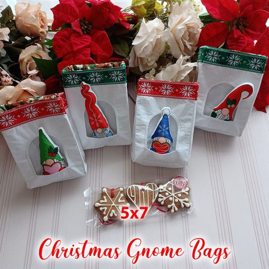 EW271  Christmas Gnome Bags