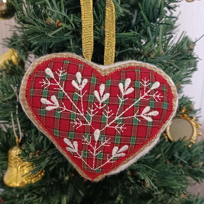 EW273  Traditional Christmas Fabric Boxes