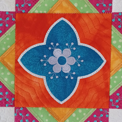 EW275  Easter Table Topper