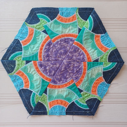 EW293 Kaleidoscope Fantasy Hexagon Block 4
