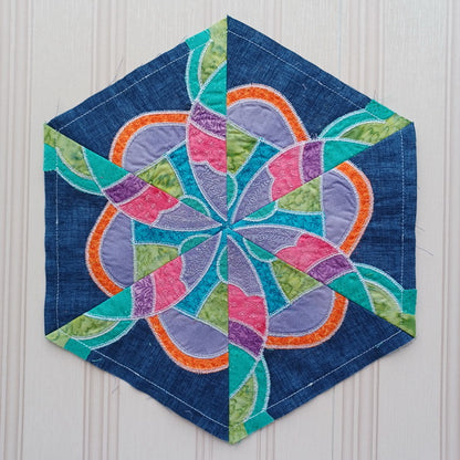 EW296 Kaleidoscope Fantasy Hexagon Block 7