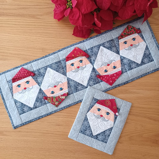 EW313  Santa Topper and Mug Rug