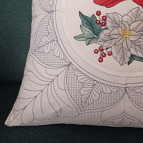 EW329 - Winter Cardinal and Poinsettia