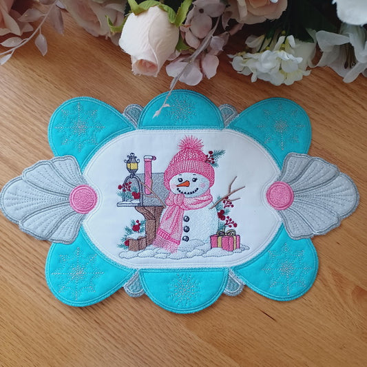 EW330  Winter Snowgirl Placemat