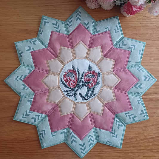 EW348  Botanical Proteas Table Topper 1