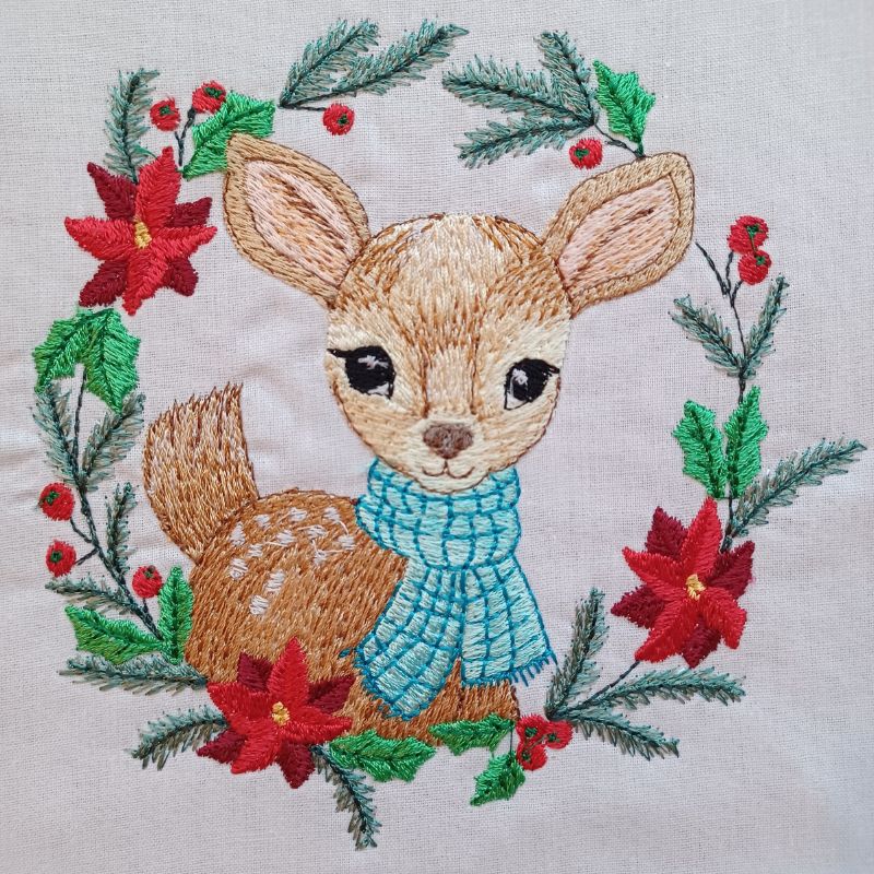 EW449 - Winter Woodland Wreaths