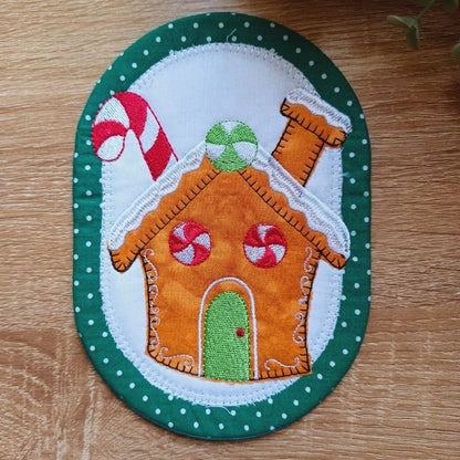 EW459 - ITH Gingerbread Mug Rugs