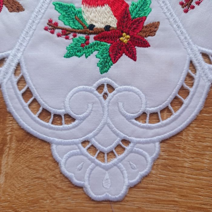 EW462 - Christmas Cutwork Topper 2