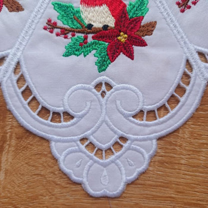 EW462 - Christmas Cutwork Topper 2