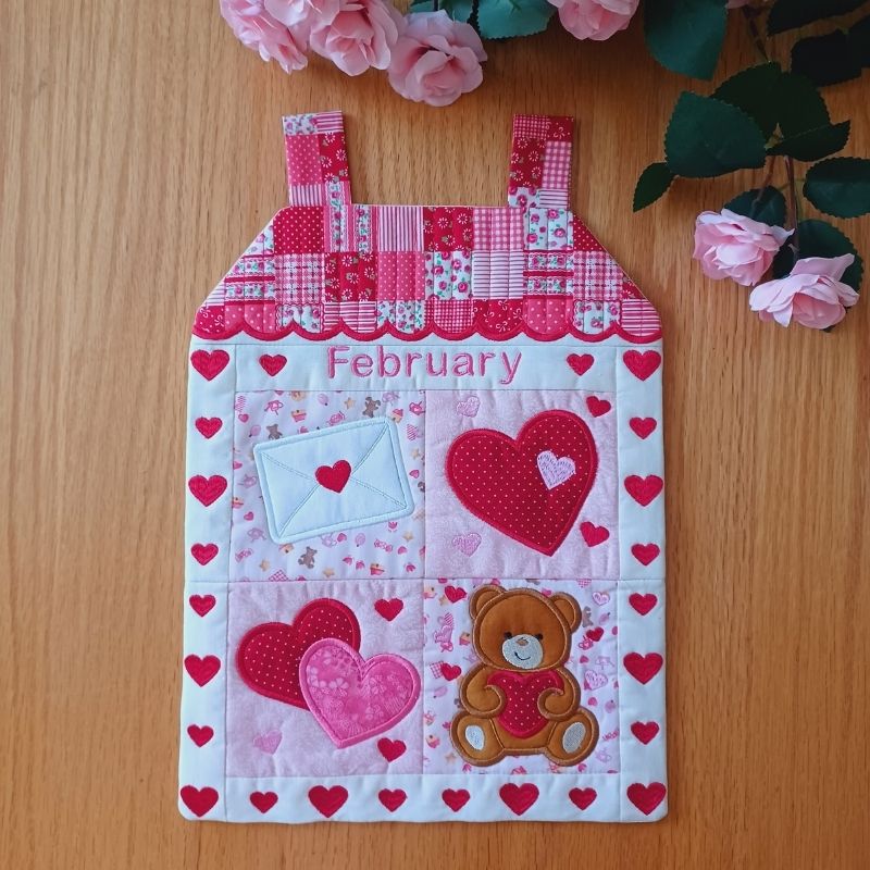 EW474 - ITH House Mini Quilt Collectable - February