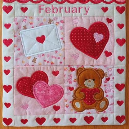 EW474 - ITH House Mini Quilt Collectable - February