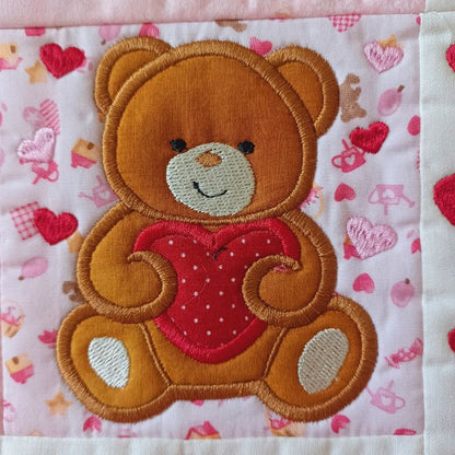 EW474 - ITH House Mini Quilt Collectable - February