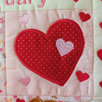 EW474 - ITH House Mini Quilt Collectable - February