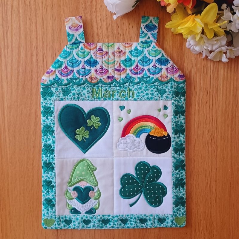 EW481 - ITH Mini House Quilt - March