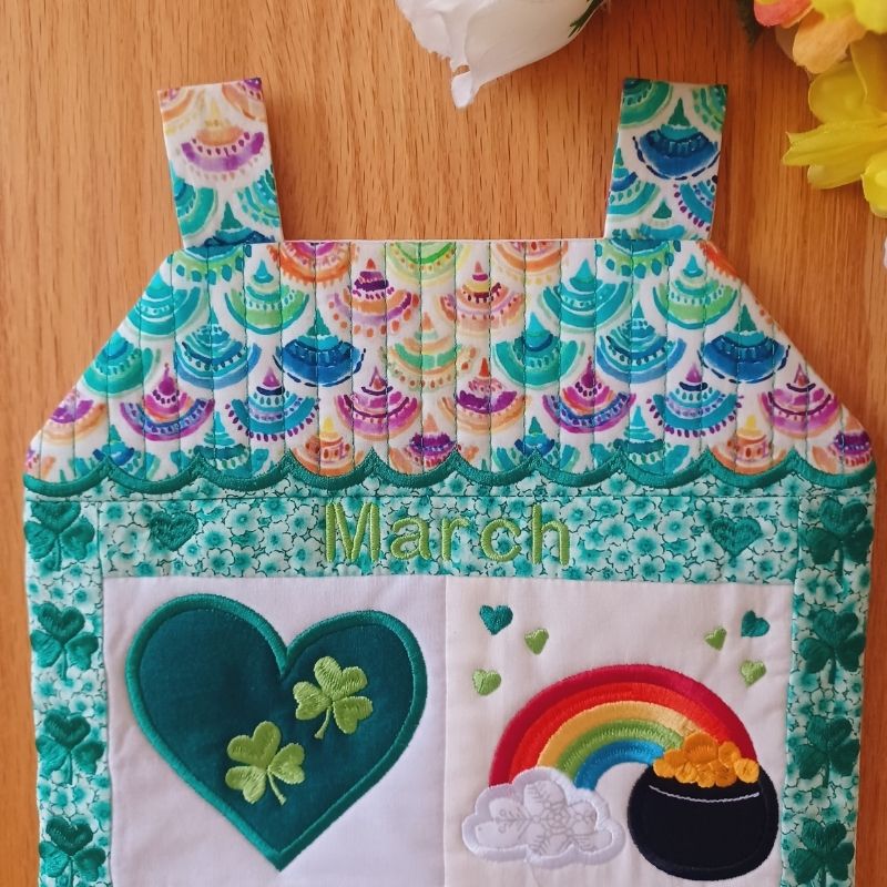 EW481 - ITH Mini House Quilt - March