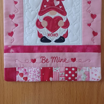 EW482 - Valentines Mini Quilt