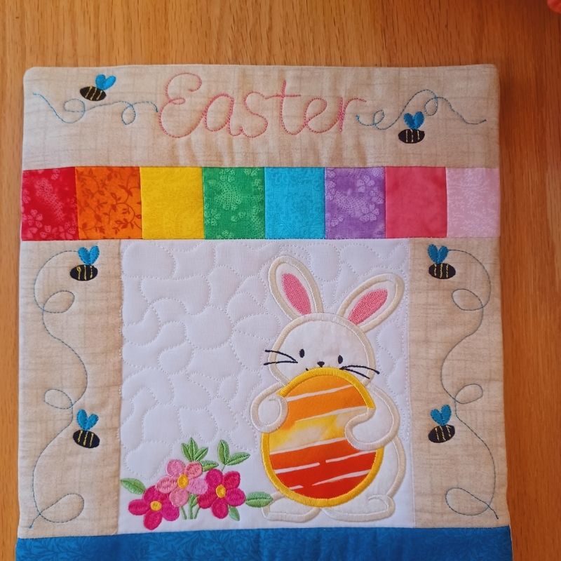 EW488 - April Mini Quilt