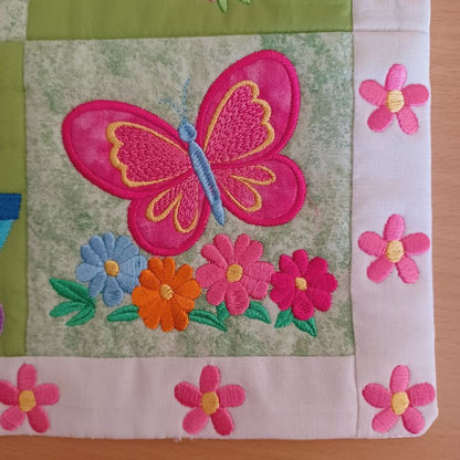 EW495 - ITH Mini House Quilt Collectable - May