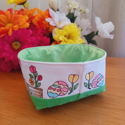EW498 - Easter Fabric Baskets Collectable