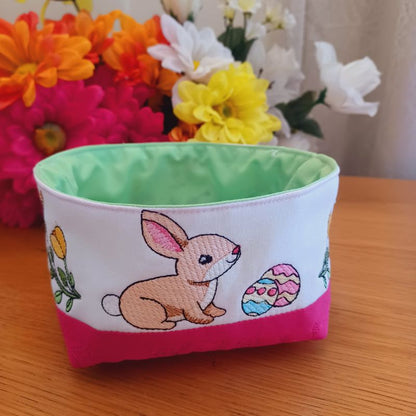 EW498 - Easter Fabric Baskets Collectable