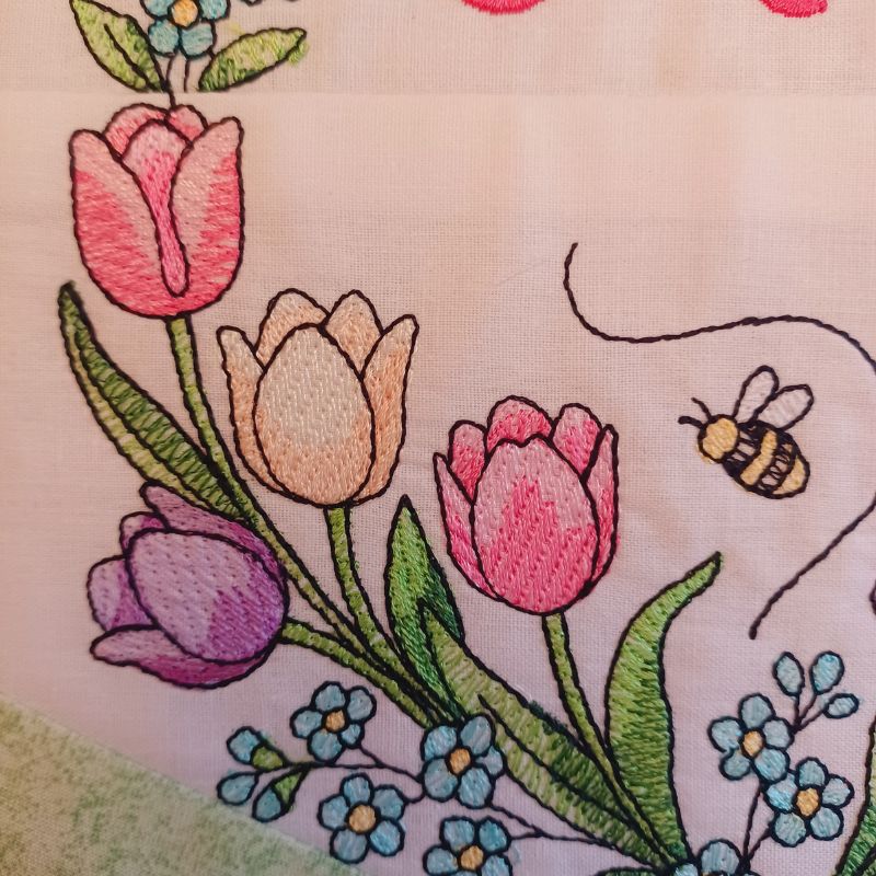 EW506 - May Garden Flag