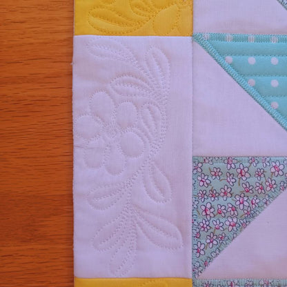 EW512 - ITH Spring Star Table Collection