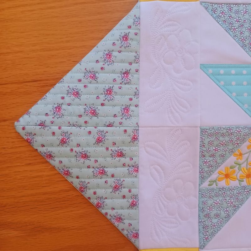 EW512 - ITH Spring Star Table Collection