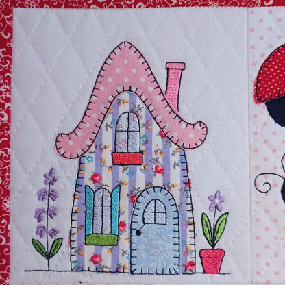 EW522 - Applique Country Cottages Quilt